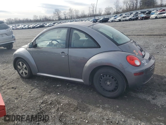 2006 Volkswagen New Beetle Coupe with VIN 3VWRW31C06M403608, listed as a Copart auction lot 82308844 with 125,255 mi miles and Salvage Title. Bid and sale history available at carsss.com. Image 2.
