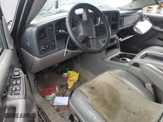 2003 Chevrolet Tahoe Z71 with VIN 1GNEK13T03R124255, listed as a Copart auction lot 42002945 with 205,965 mi miles and Salvage Title. Bid and sale history available at carsss.com. Image 8.