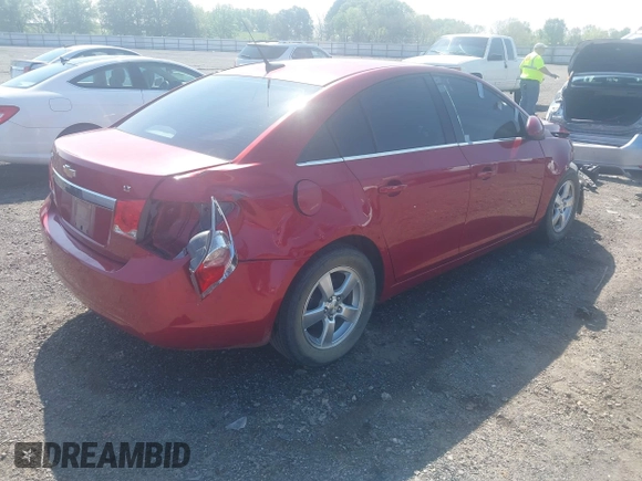 2014 Chevrolet Cruze 1LT z VIN 1G1PC5SB5E7127660, wystawiony jako IAAI lot #41955448 z przebiegiem 163 148 mil mil oraz . Historia ofert i sprzedaży dostępna na DreamBid. Obrazek 4.