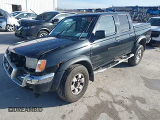 2000 Nissan Frontier XE z VIN 1N6ED27Y7YC341338, wystawiony jako IAAI lot #41486231 z przebiegiem 311 040 mil mil oraz . Historia ofert i sprzedaży dostępna na DreamBid. Obrazek 17.