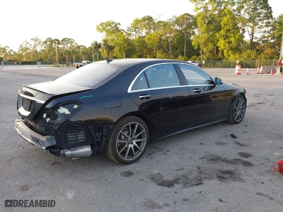 2019 Mercedes-Benz S-Class S 560 with VIN WDDUG8DB6KA426396, listed as a IAAI auction lot 41469493 with 160,160 mi miles. Bid and sale history available at carsss.com. Image 4.