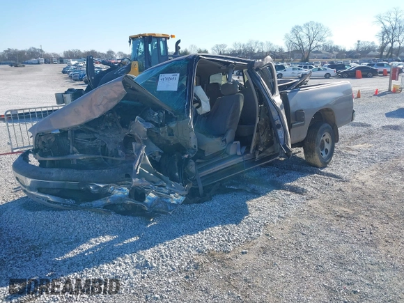 2000 Toyota Tundra SR5 with VIN 5TBRT3411YS096337, listed as a IAAI auction lot 41702651 with Not Provided miles and . Bid and sale history available at carsss.com. Image 2.