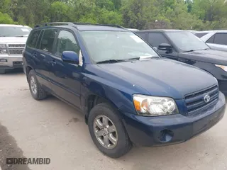 2006 Toyota Highlander w/3rd Row with VIN JTEDP21A860097338, listed as a IAAI auction lot 41958449 with 207,830 mi miles. Bid and sale history available at carsss.com. Image 1.