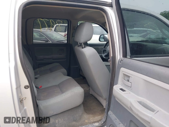2005 Dodge Dakota SLT with VIN 1D7HW48N65S199887, listed as a IAAI auction lot 42508977 with 192,330 mi miles and . Bid and sale history available at DreamBid. Image 8.