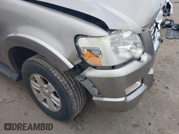 2008 Ford Explorer XLT z VIN 1FMEU73E78UB29010, wystawiony jako IAAI lot #40871239 z przebiegiem 216 448 mil mil oraz . Historia ofert i sprzedaży dostępna na DreamBid. Obrazek 14.