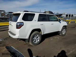 2023 Toyota 4Runner SR5 Premium with VIN JTENU5JR3P6115814, listed as a Copart auction lot 44627325 with 33,538 mi miles and Salvage Title. Bid and sale history available at carsss.com. Image 3.