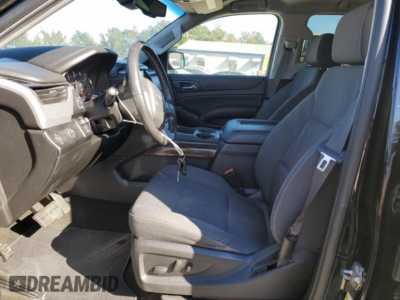 2017 GMC Yukon SLE with VIN 1GKS1AKC5HR221558, listed as a Copart auction lot 82817444 with 166,083 mi miles and Salvage Title. Bid and sale history available at carsss.com. Image 7.