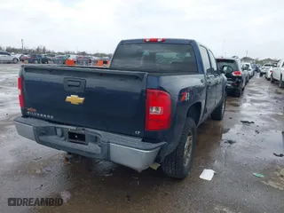 2008 Chevrolet Silverado 1500 LT w/1LT with VIN 3GCEK13J18G281131, listed as a IAAI auction lot 41715224 with 193,458 mi miles. Bid and sale history available at carsss.com. Image 4.
