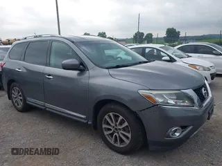 2015 Nissan Pathfinder SL z VIN 5N1AR2MMXFC680933, wystawiony jako IAAI lot #42790811 z przebiegiem 156 584 mil mil oraz . Historia ofert i sprzedaży dostępna na DreamBid. Obrazek 6.