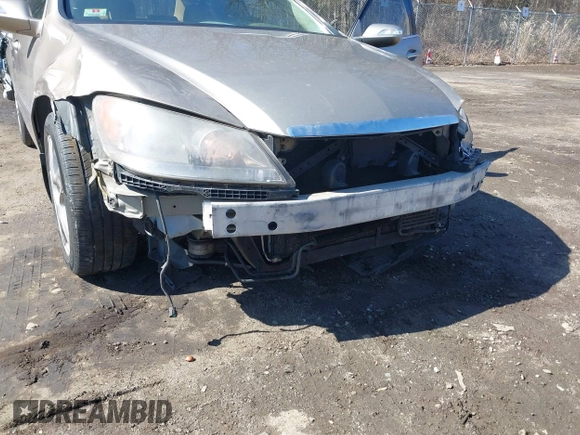 2008 Acura RL with VIN JH4KB16558C002220, listed as a IAAI auction lot 41752374 with 165,920 mi miles and . Bid and sale history available at DreamBid. Image 6.