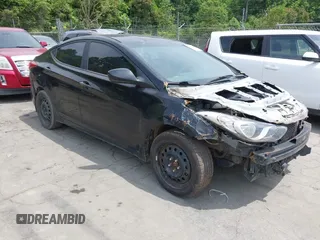 2013 Hyundai Elantra GLS z VIN KMHDH4AE8DU569216, wystawiony jako IAAI lot #42296591 z przebiegiem 151 168 mil mil oraz . Historia ofert i sprzedaży dostępna na DreamBid. Obrazek 1.