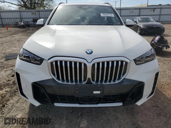2025 BMW X5 sDrive40i with VIN 5UX13EU02S9Z08286, listed as a Copart auction lot 43642755 with 0 mi miles and Salvage Title. Bid and sale history available at carsss.com. Image 5.