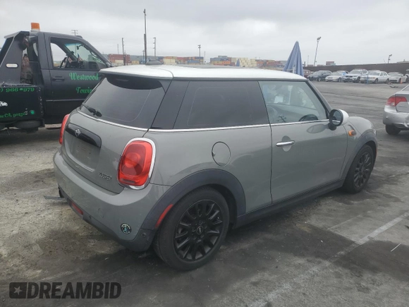 2018 MINI Hardtop Cooper with VIN WMWXP5C50J2G62603, listed as a Copart auction lot 60757455 with 113,039 mi miles and Clean title. Bid and sale history available at DreamBid. Image 3.