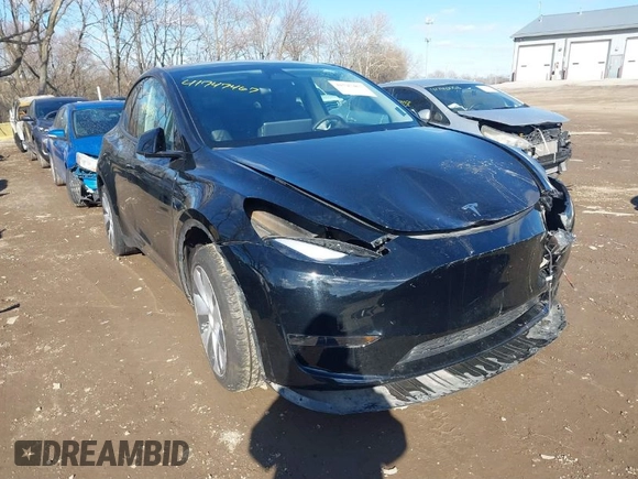 2024 Tesla Model Y with VIN 7SAYGDED5RF093018, listed as a IAAI auction lot 41747467 with 60,469 mi miles and . Bid and sale history available at DreamBid. Image 1.