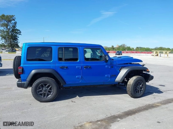 2024 Jeep Wrangler Willys with VIN 1C4PJXDN7RW306925, listed as a IAAI auction lot 41204630 with 831 mi miles. Bid and sale history available at carsss.com. Image 14.