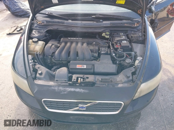 2006 Volvo S40 2.4L with VIN YV1MS382862160847, listed as a IAAI auction lot 41755812 with 163,594 mi miles. Bid and sale history available at carsss.com. Image 10.
