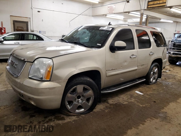 2007 GMC Yukon Denali z VIN 1GKFK638X7J301747, wystawiony jako Copart lot #57597345 z przebiegiem 186 365 mil mil oraz Szkoda całkowita • Salvage title. Historia ofert i sprzedaży dostępna na DreamBid. Obrazek 1.