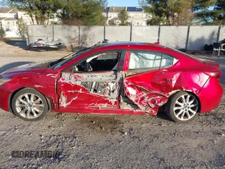 2015 Mazda 3 S Grand Touring z VIN JM1BM1W36F1244730, wystawiony jako IAAI lot #41722861 z przebiegiem 123 731 mil mil oraz . Historia ofert i sprzedaży dostępna na DreamBid. Obrazek 14.