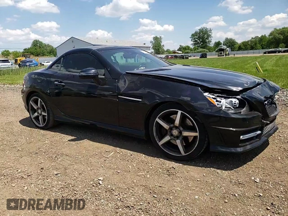 2015 Mercedes-Benz SLK-Class SLK 350 with VIN WDDPK5HA0FF110366, listed as a Copart auction lot 55655064 with 45,317 mi miles and Salvage Title. Bid and sale history available at carsss.com. Image 10.