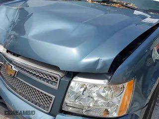 2009 Chevrolet Avalanche LT w/2LT with VIN 3GNFK22039G178725, listed as a IAAI auction lot 39426610 with 168,432 mi miles. Bid and sale history available at carsss.com. Image 15.