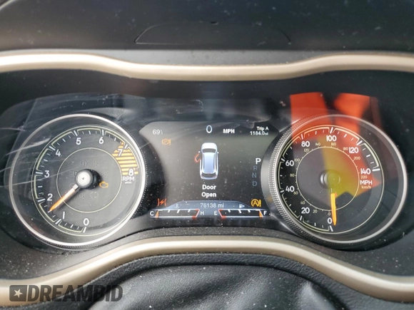 2018 Jeep Cherokee Limited with VIN 1C4PJMDX3JD575102, listed as a Copart auction lot 88325985 with 76,138 mi miles and Non repairable. Bid and sale history available at DreamBid. Image 9.