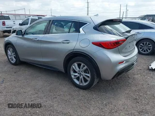 2018 Infiniti QX30 z VIN SJKCH5CP0JA002335, wystawiony jako IAAI lot #42114171 z przebiegiem 87 550 mil mil oraz . Historia ofert i sprzedaży dostępna na DreamBid. Obrazek 3.