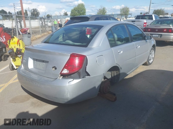 2005 Saturn ION with VIN 1G8AJ52F55Z133026, listed as a IAAI auction lot 41959676 with 124,978 mi miles. Bid and sale history available at carsss.com. Image 4.