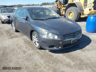 2011 Nissan Maxima 3.5 S with VIN 1N4AA5AP8BC822188, listed as a IAAI auction lot 41685860 with 999,999 mi miles. Bid and sale history available at carsss.com. Image 1.