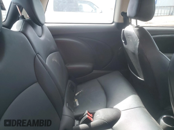 2012 MINI Hardtop S with VIN WMWSV3C58CTY25514, listed as a Copart auction lot 52571435 with 98,226 mi miles and Clean title. Bid and sale history available at DreamBid. Image 10.