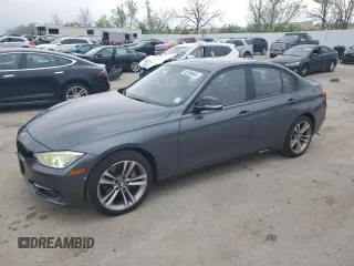 2013 BMW 3 Series 335i xDrive z VIN WBA3B9G57DNR89935, wystawiony jako Copart lot #52589845 z przebiegiem 198 094 mil mil oraz Szkoda całkowita • Salvage title. Historia ofert i sprzedaży dostępna na DreamBid. Obrazek 1.