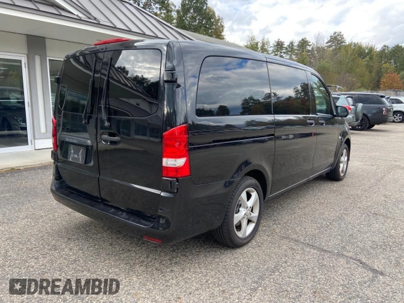 2017 Mercedes-Benz Metris Passenger z VIN WD4PG2EE3H3335246, wystawiony jako Copart lot #82755184 z przebiegiem 180 662 mil mil oraz . Historia ofert i sprzedaży dostępna na DreamBid. Obrazek 4.