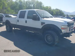 2008 Ford F-250 XL z VIN 1FTSW21R08ED86532, wystawiony jako IAAI lot #42392820 z przebiegiem 253 846 mil mil oraz . Historia ofert i sprzedaży dostępna na DreamBid. Obrazek 1.