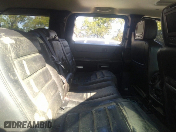 2006 Hummer H2 with VIN 5GRGN23U96H108541, listed as a IAAI auction lot 40593139 with 1 mi miles. Bid and sale history available at carsss.com. Image 8.