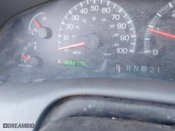 2000 Ford F-150 XL with VIN 1FTRX18L6YKB06492, listed as a IAAI auction lot 42058110 with 169,217 mi miles. Bid and sale history available at carsss.com. Image 7.