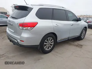 2014 Nissan Pathfinder SL with VIN 5N1AR2MN5EC699428, listed as a IAAI auction lot 42793201 with 178,985 mi miles and . Bid and sale history available at DreamBid. Image 4.