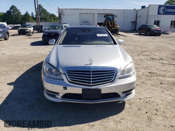 2012 Mercedes-Benz S 550 z VIN WDDNG9EB8CA446904, wystawiony jako Copart lot #57707575 z przebiegiem 146 185 mil mil oraz Szkoda całkowita • Salvage title. Historia ofert i sprzedaży dostępna na DreamBid. Obrazek 5.