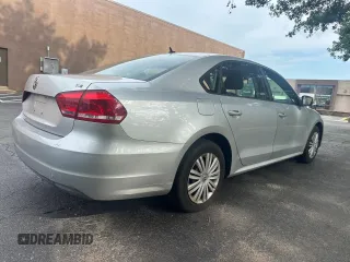 2014 Volkswagen Passat Wolfsburg Edition с VIN 1VWAT7A34EC065367, выставлен на аукционе Copart как лот 60574015 с пробегом 85 800 миль миль и Чистый • Clean title. История ставок и продаж доступна на DreamBid. Изображение 4.