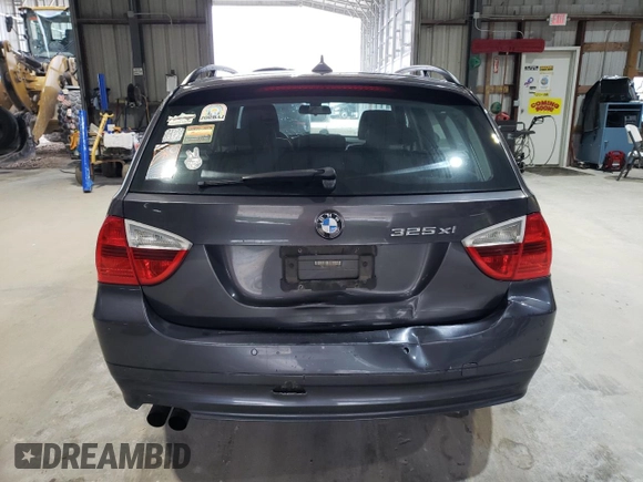 2006 BMW 3 Series 325xi z VIN WBAVT13526KW23463, wystawiony jako Copart lot #58505625 z przebiegiem 151 379 mil mil oraz Szkoda całkowita • Salvage title. Historia ofert i sprzedaży dostępna na DreamBid. Obrazek 6.