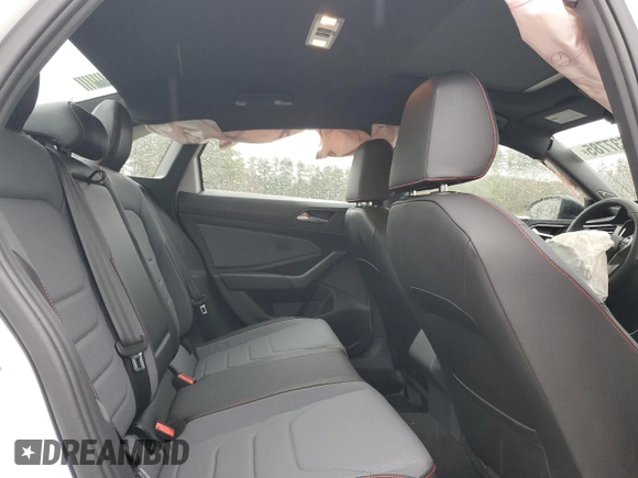 2025 Volkswagen Jetta GLI Autobahn with VIN 3VW1T7BU7SM013247, listed as a Copart auction lot 49637785 with 5,002 mi miles and Salvage Title. Bid and sale history available at DreamBid. Image 10.