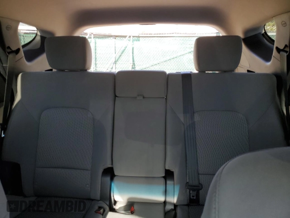 2018 Hyundai Santa Fe 2.4L с VIN 5XYZTDLB1JG542982, выставлен на аукционе Copart как лот 55081465 с пробегом 86 862 миль миль и Списание • Salvage title. История ставок и продаж доступна на DreamBid. Изображение 10.