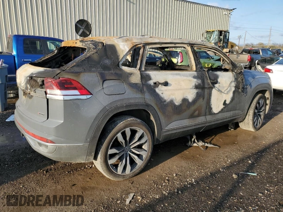 2021 Volkswagen Atlas SEL Premium R-Line z VIN 1V2FE2CA7MC223635, wystawiony jako Copart lot #85544804 z przebiegiem Nie podano mil oraz Nie do naprawy • Non repairable. Historia ofert i sprzedaży dostępna na DreamBid. Obrazek 3.