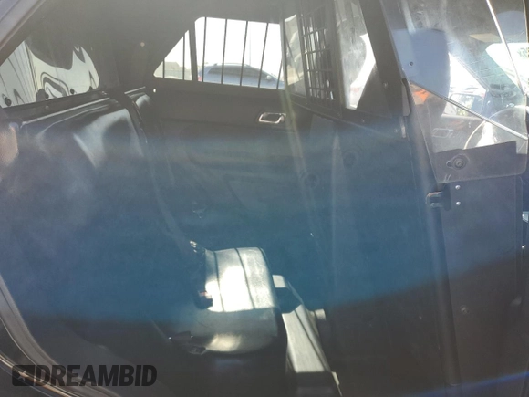 2017 Ford Police Interceptor Utility с VIN 1FM5K8AR3HGC34773, выставлен на аукционе Copart как лот 61687625 с пробегом Не указан миль и Чистый • Clean title. История ставок и продаж доступна на DreamBid. Изображение 10.