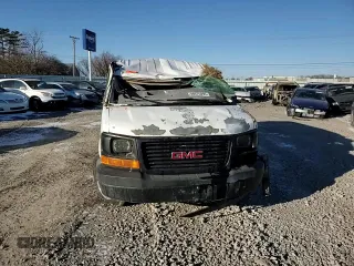 2009 GMC Savana Cargo Van with VIN 1GTGG256091104465, listed as a Copart auction lot 88076095 with 0 mi miles and Salvage Title. Bid and sale history available at carsss.com. Image 11.