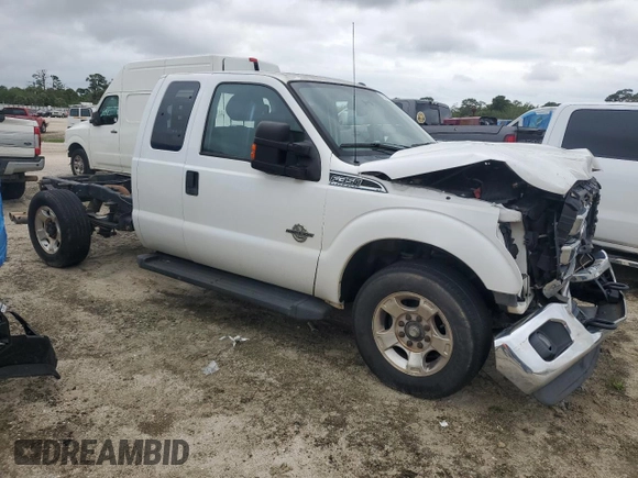 2015 Ford F-350 z VIN 1FD7X3AT0FEB25544, wystawiony jako Copart lot #50340085 z przebiegiem 165 279 mil mil oraz Czysty tytuł • Clean title. Historia ofert i sprzedaży dostępna na DreamBid. Obrazek 4.