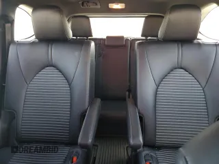 2023 Toyota Highlander L z VIN 5TDKDRBH5PS017100, wystawiony jako Copart lot #54158915 z przebiegiem 49 508 mil mil oraz Szkoda całkowita • Salvage title. Historia ofert i sprzedaży dostępna na DreamBid. Obrazek 10.