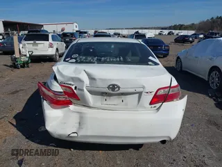 2009 Toyota Camry z VIN 4T1BE46K79U823620, wystawiony jako IAAI lot #41633601 z przebiegiem 203 940 mil mil oraz . Historia ofert i sprzedaży dostępna na DreamBid. Obrazek 6.