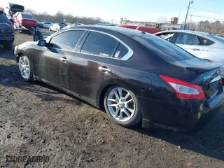2011 Nissan Maxima 3.5 SV with VIN 1N4AA5AP1BC800498, listed as a IAAI auction lot 41485132 with 190,884 mi miles. Bid and sale history available at carsss.com. Image 3.