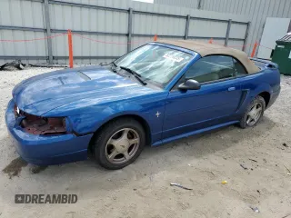 2001 Ford Mustang Deluxe with VIN 1FAFP44401F209673, listed as a Copart auction lot 52239035 with 165,944 mi miles and Salvage Title. Bid and sale history available at carsss.com. Image 1.
