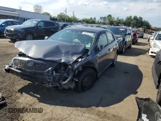 2010 Toyota Corolla z VIN 2T1BU4EE6AC217276, wystawiony jako Copart lot #62291275 z przebiegiem 66 516 mil mil oraz Szkoda całkowita • Salvage title. Historia ofert i sprzedaży dostępna na DreamBid. Obrazek 1.