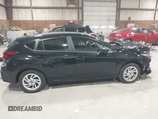 2025 Subaru Impreza z VIN JF1GUABC7S8207544, wystawiony jako IAAI lot #42030522 z przebiegiem 3020 mil mil oraz . Historia ofert i sprzedaży dostępna na DreamBid. Obrazek 13.